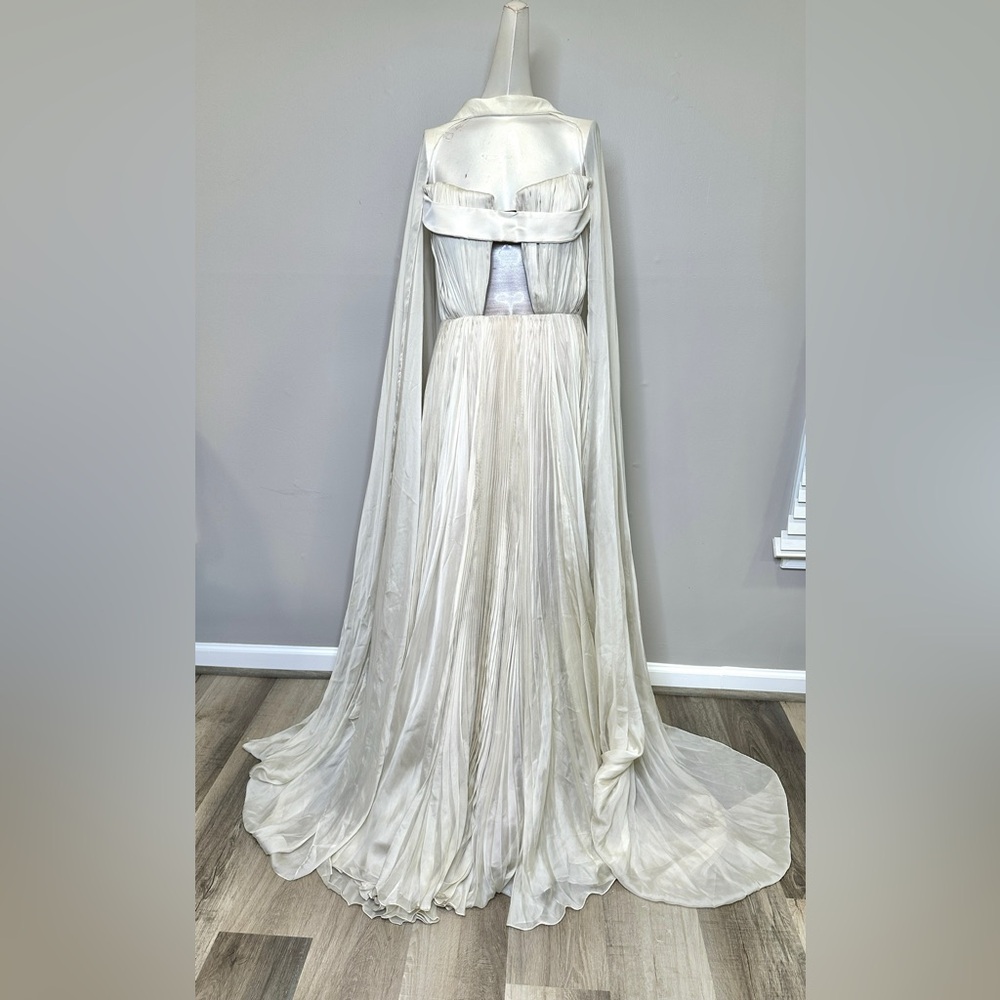 BIBHU MOHAPATRA Pleated Silk Chiffon Strapless Gown with Cape Detail US8 $9015 - Picture 5 of 16